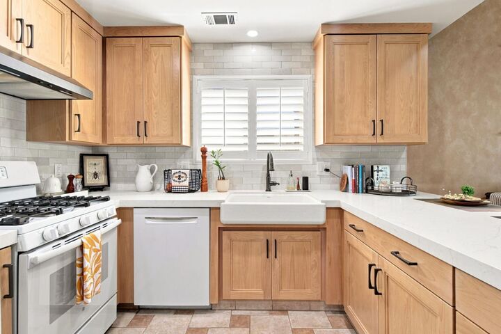 Property Photo:  2704 Estate Drive  CA 95209 