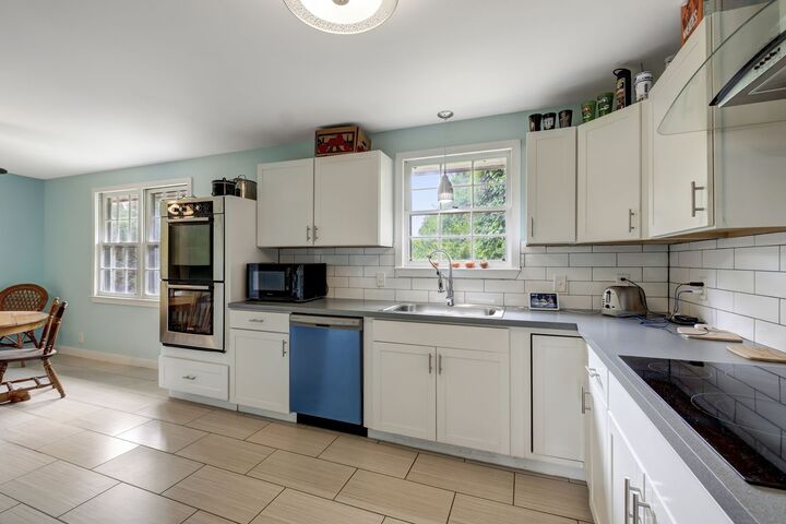 Property Photo: 4884 Whittier Dr TN 37138