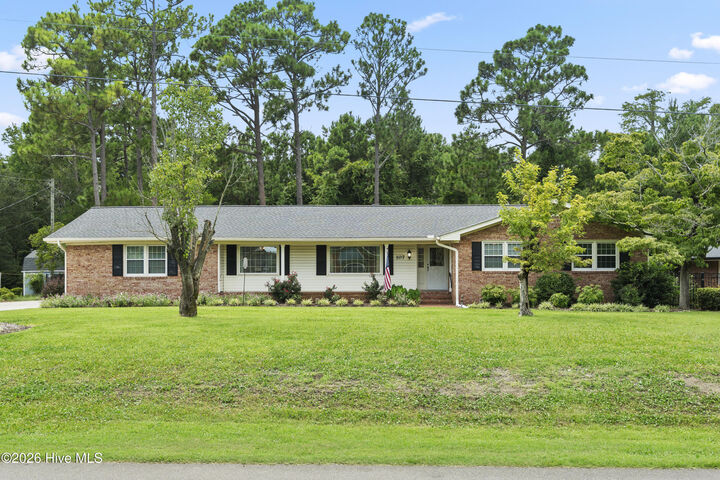 Property Photo: 107 Brookshire Lane NC 28409