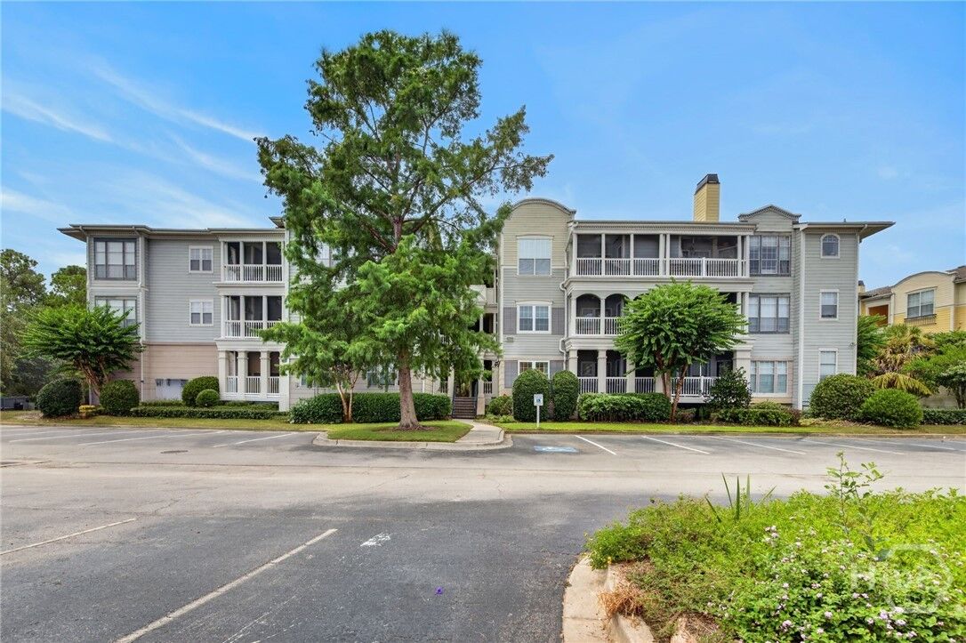 Property Photo: 2526 Whitemarsh Way GA 31410