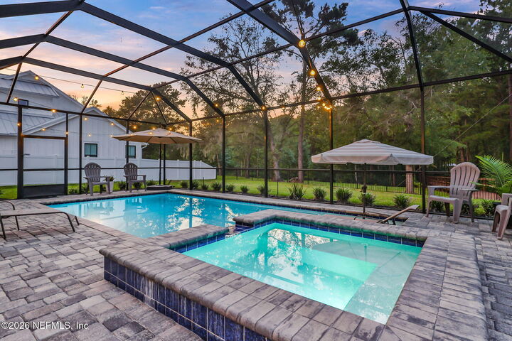 Property Photo:  3323 Southern Oaks Drive  FL 32043 