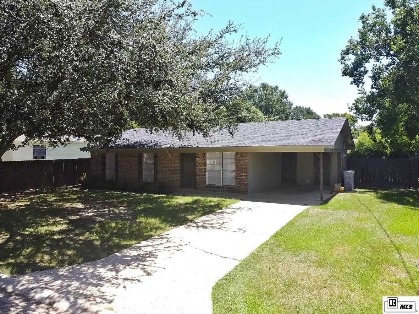 Property Photo: 428 Carbon Drive LA 71280