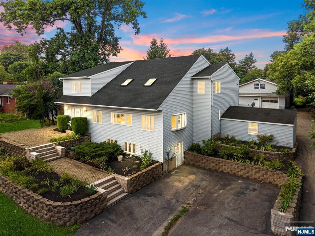 Property Photo:  163 Oldham Road  NJ 07470 