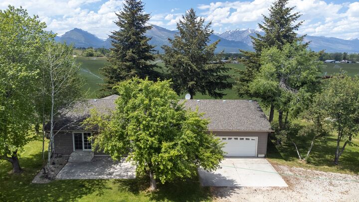 Property Photo: 904 S Shoshone Loop MT 59840