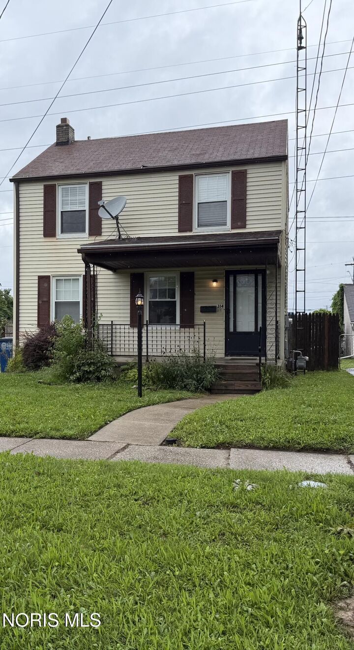 Property Photo: 314 W Crawford Avenue OH 43612
