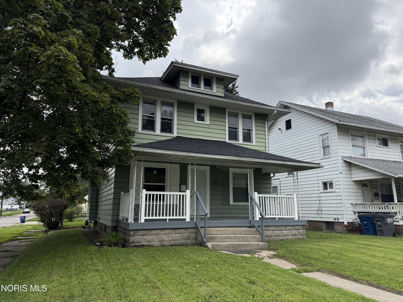 Property Photo:  701 Brighton Avenue  OH 43609 