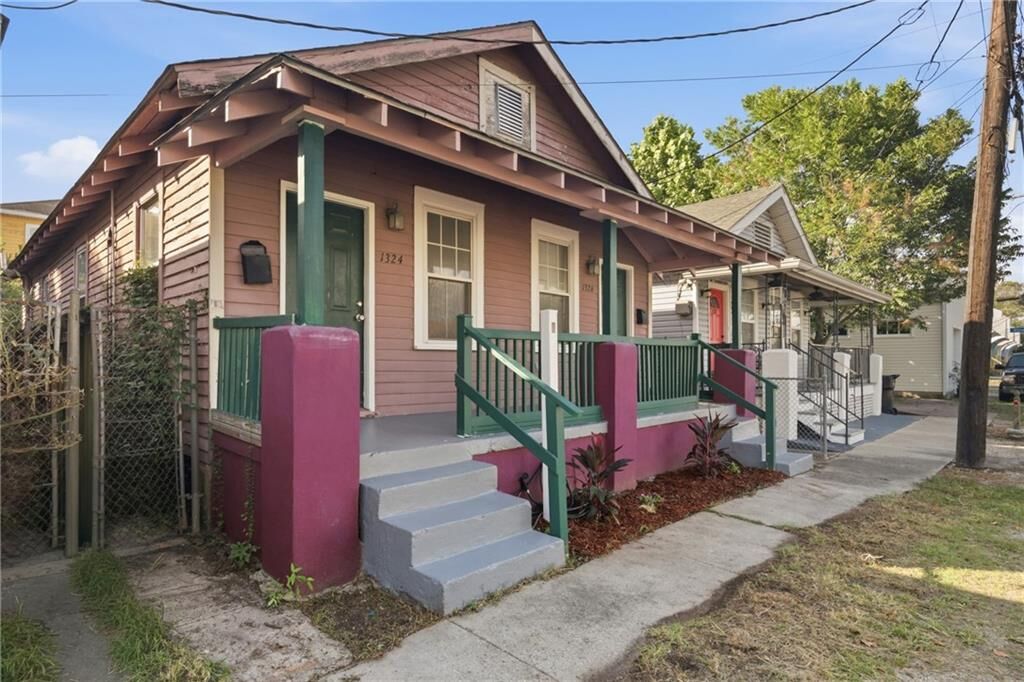 Property Photo:  1324 26 General Ogden Street  LA 70118 