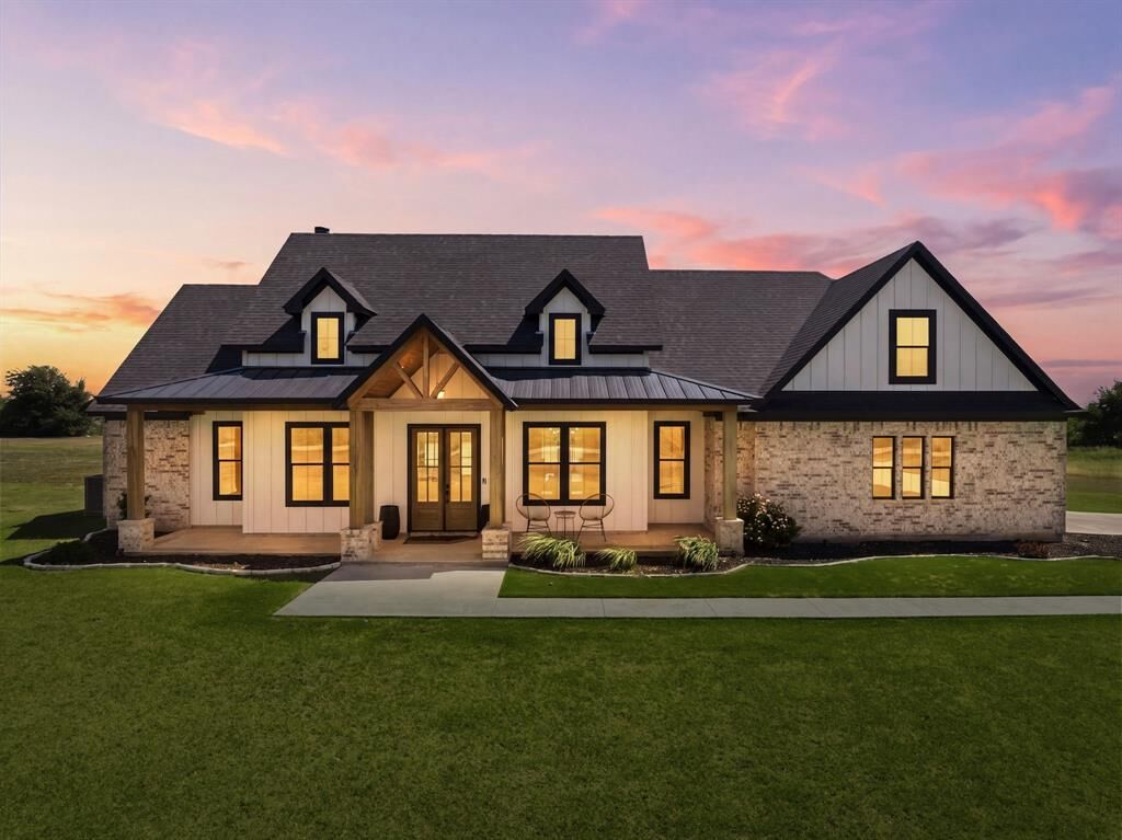 Property Photo:  220 High Point Drive  TX 76645 
