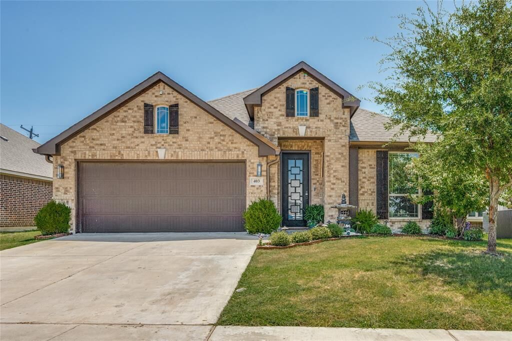 Property Photo: 403 Lakeview Drive TX 76009