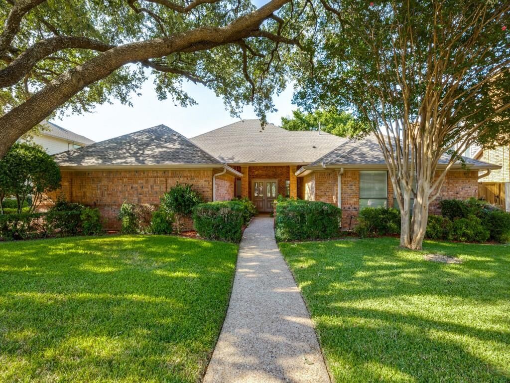 Property Photo:  1901 Ridge Creek Drive  TX 75082 