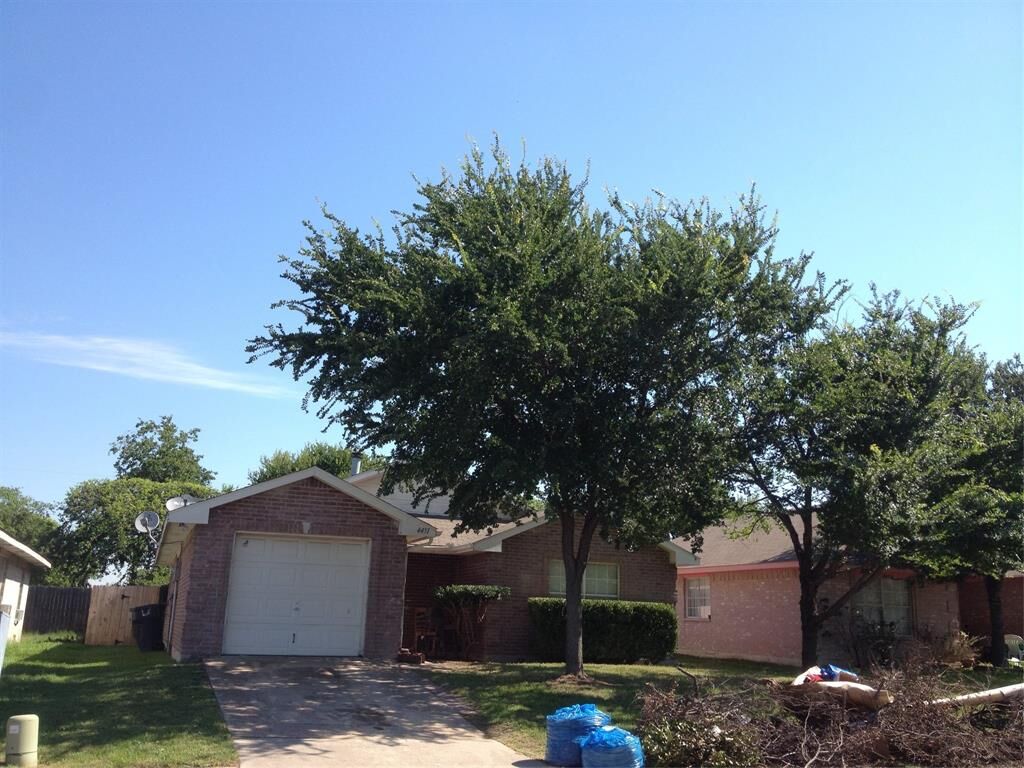 Property Photo:  4451 Posada Drive  TX 75211 