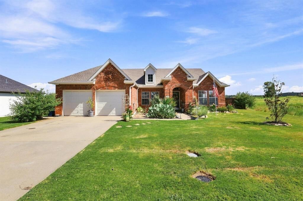 Property Photo:  212 Autry Boulevard  TX 75058 