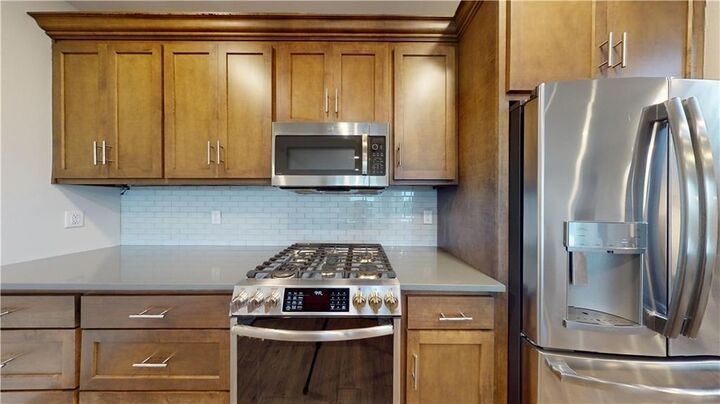 Property Photo:  1054 E Huntsville Road  AR 72701 
