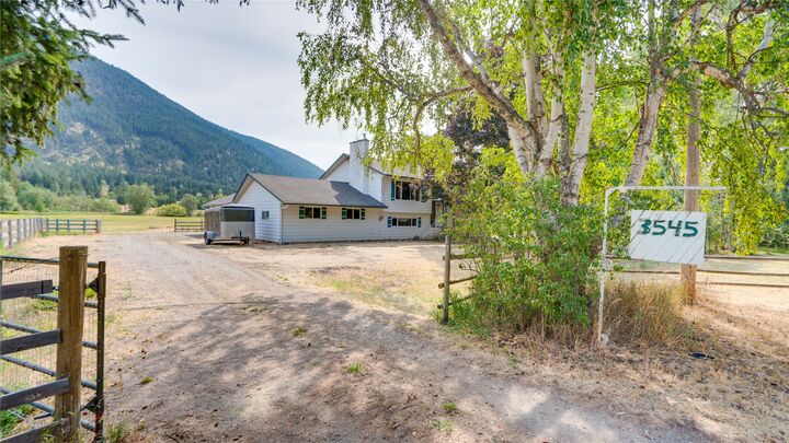 Property Photo: 3545 Shaw Road BC V0E 1W1