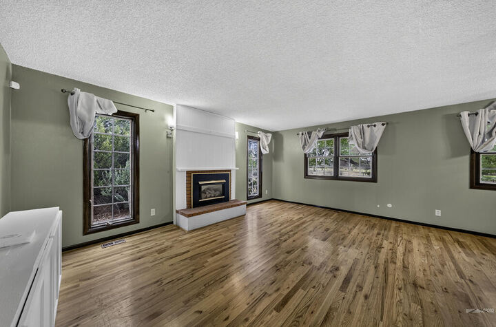 Property Photo: 420 Player Dr CO 81007