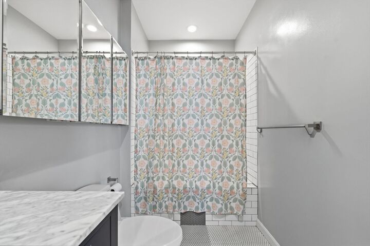 Property Photo: 518 Main St 2 MA 02155