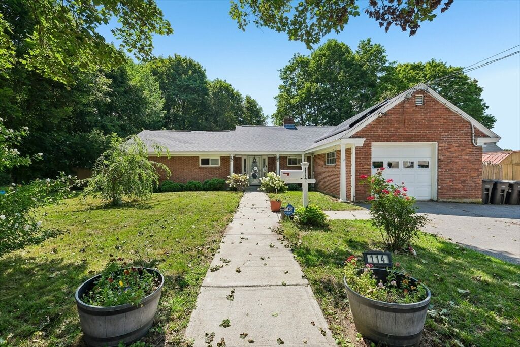 Property Photo:  114 Rich St  MA 01440 