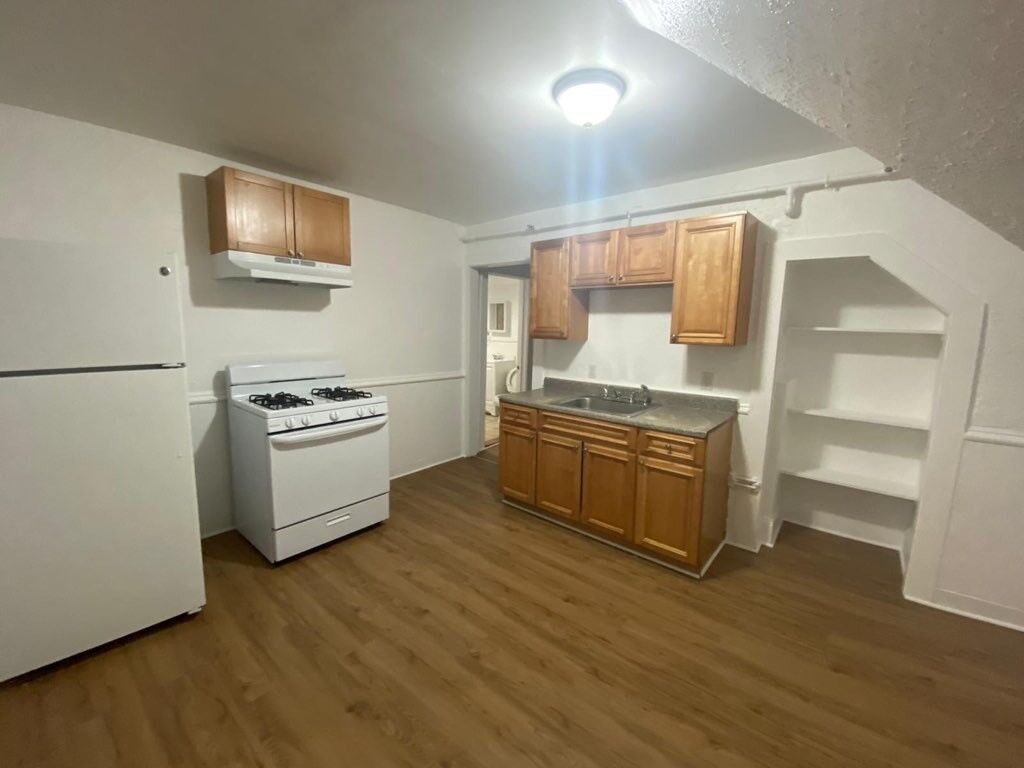 Property Photo: 133 Chesnut Street 3 MA 01902