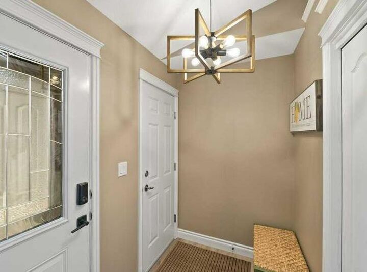 Property Photo: 20 Sunrise Court SW AB T1B 4N5