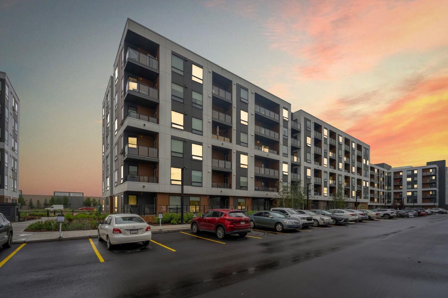 Property Photo:  8500 19 Avenue SE 2509  AB T2A 7V1 