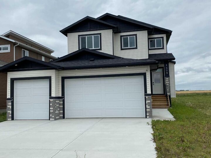 Property Photo: 1409 Aldrich Place SW AB T0M 0N0
