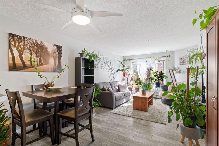 Property Photo: 950 Arbour Lake Road NW 2209 AB T3G 5B3
