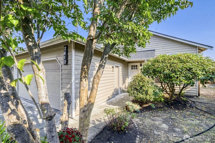 Property Photo: 2812 179th Place NE 243 WA 98271