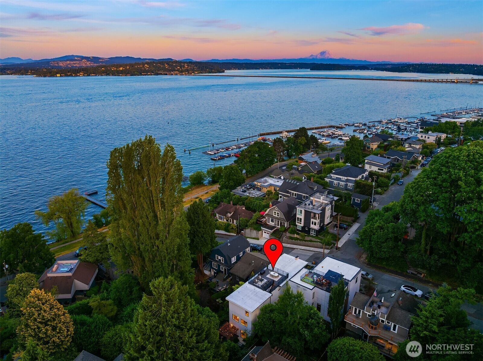 Property Photo: 3800 E Jefferson Street WA 98122