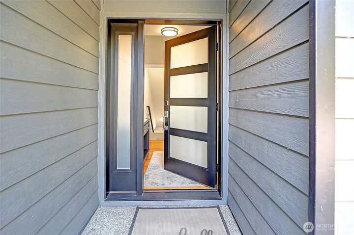 Property Photo: 272 Loch Lane WA 98282