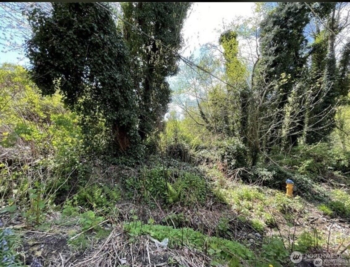 Property Photo: 4700 S 109th St WA 98178
