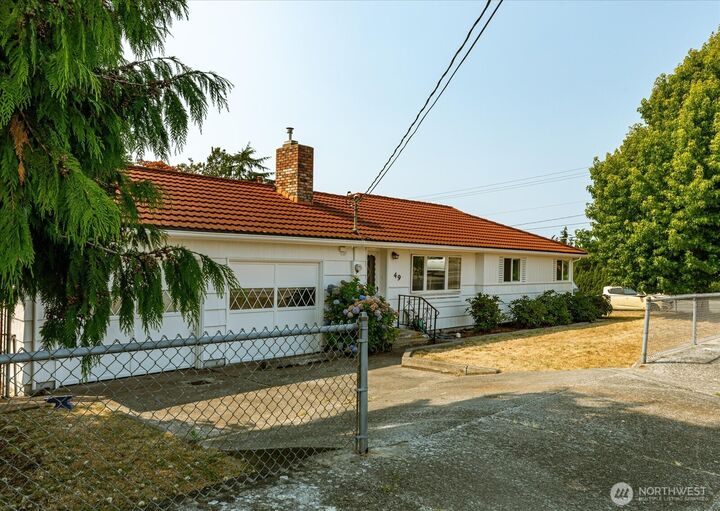 Property Photo:  49 SE Pasek Street  WA 98277 