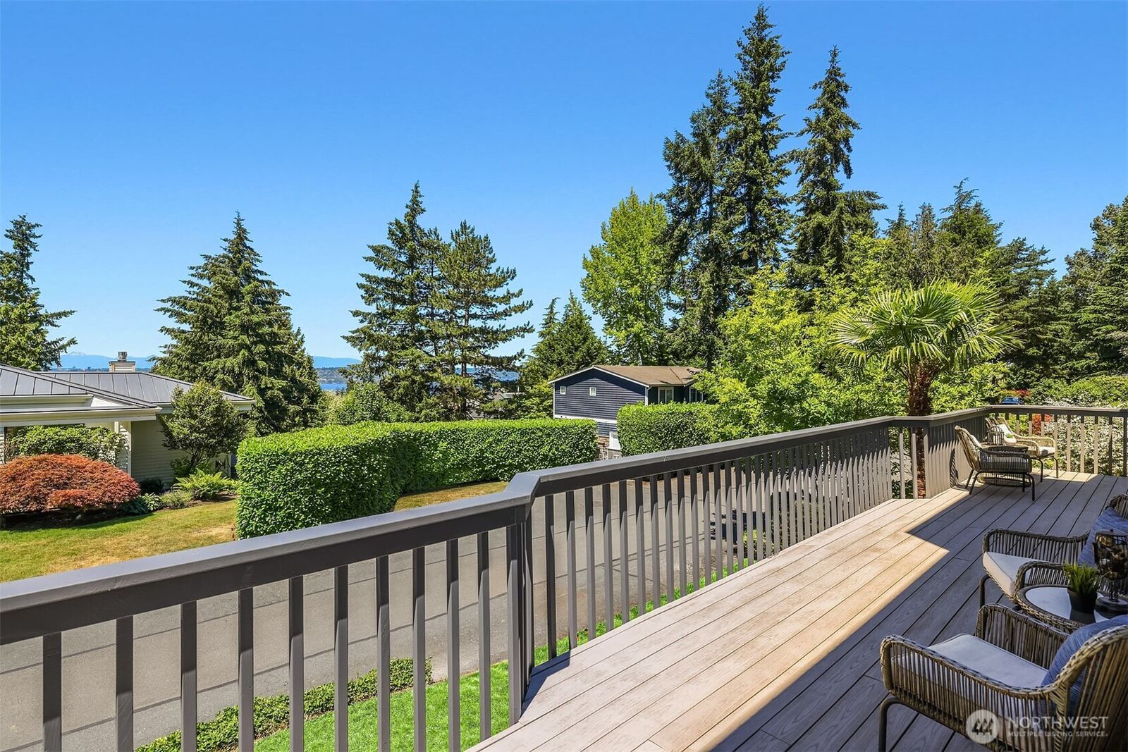 Property Photo:  6206  114th Avenue NE  WA 98033 