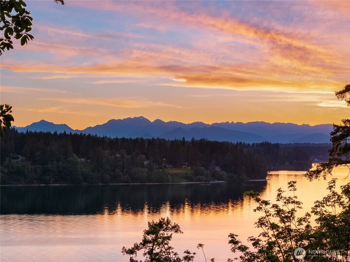 Property Photo: 7733 Hansen Road NE WA 98110