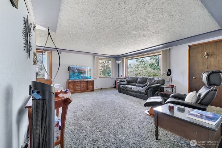 Property Photo: 3012 116th Street SE WA 98208