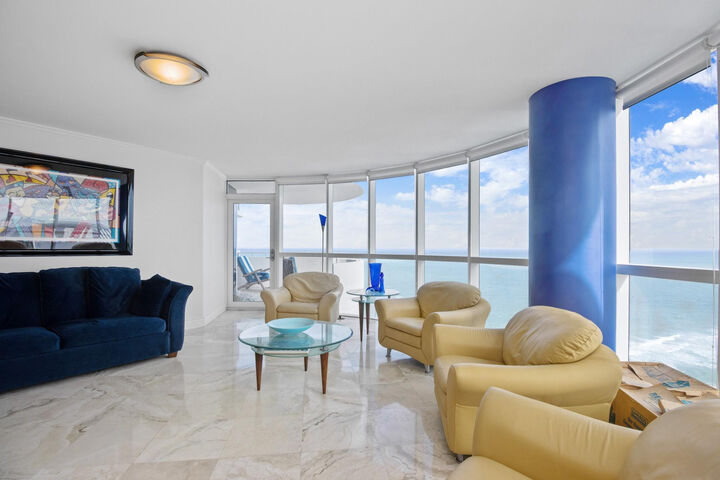Property Photo: 6301 Collins Avenue 2603 FL 33141