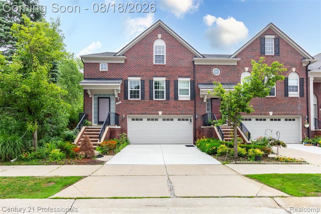 Property Photo:  757 Sandalwood Drive  MI 48085 