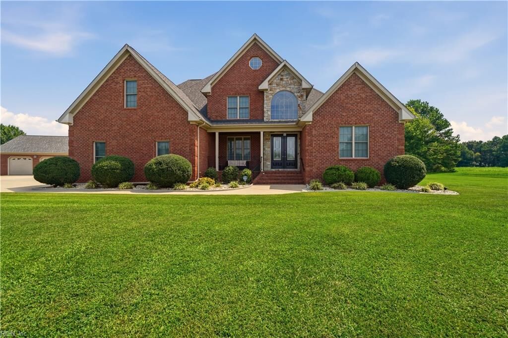 Property Photo:  1040 Drumcastle Ln  VA 23323 