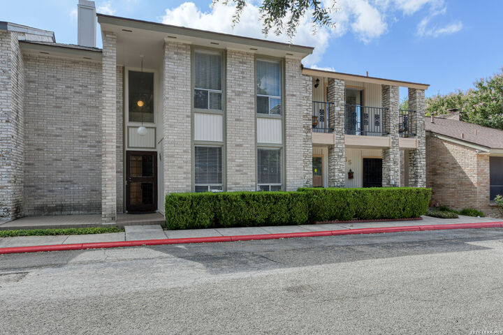 Property Photo: 11303 Vance Jackson Rd G-4 TX 78230