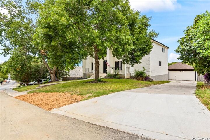 Property Photo:  7738 Oakhill Park Dr  TX 78249 
