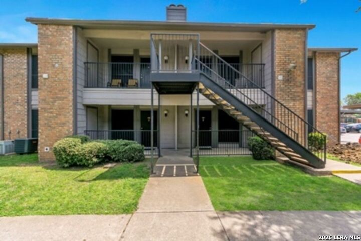 Property Photo: 500 E Loop 820 1500 TX 76112