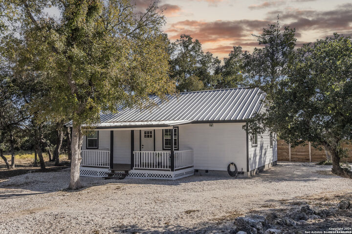 Property Photo: 1627 Forest Lake Dr TX 78070