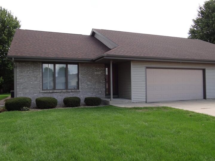 Property Photo: 2122 Purple Aster Lane 2 WI 53546