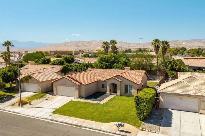 Property Photo: 72466 Julia Way CA 92276