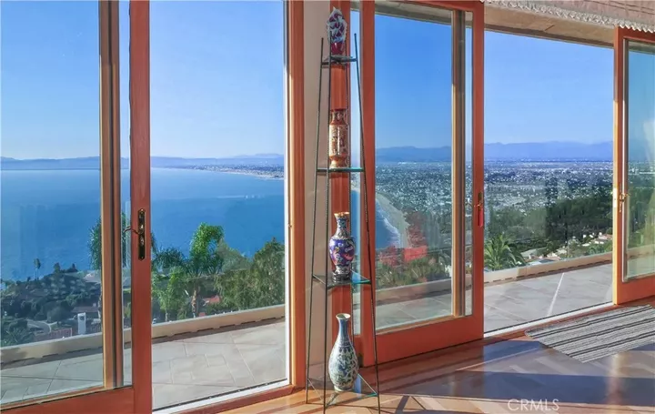 Property Photo: 1905 Paseo Del Sol CA 90274