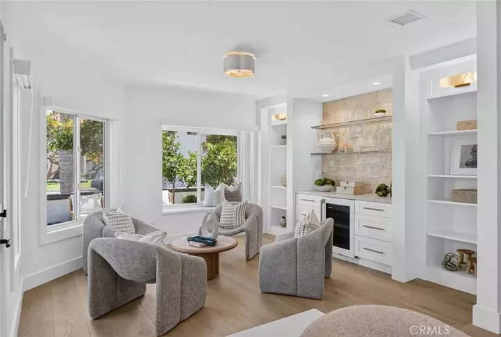 Property Photo:  427 21st Street  CA 92648 