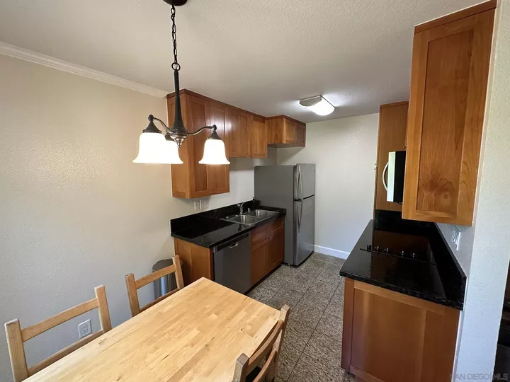 Property Photo:  8521 Villa La Jolla  CA 92037 