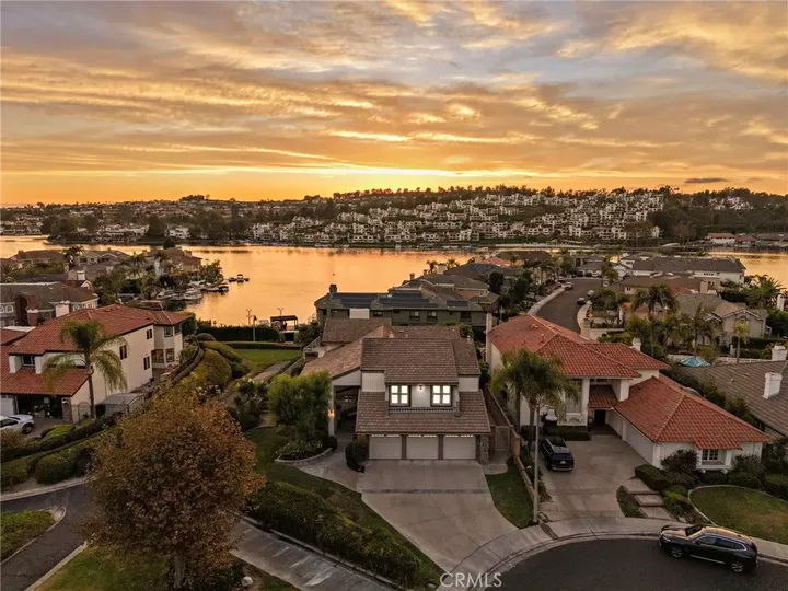 Property Photo:  22671 Puntal Lana  CA 92692 