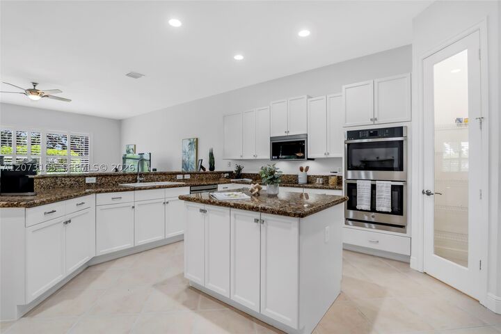 Property Photo:  15190 SW 34th St  FL 33331 