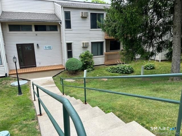 Property Photo:  4 Woodland Drive 4  CT 06416 