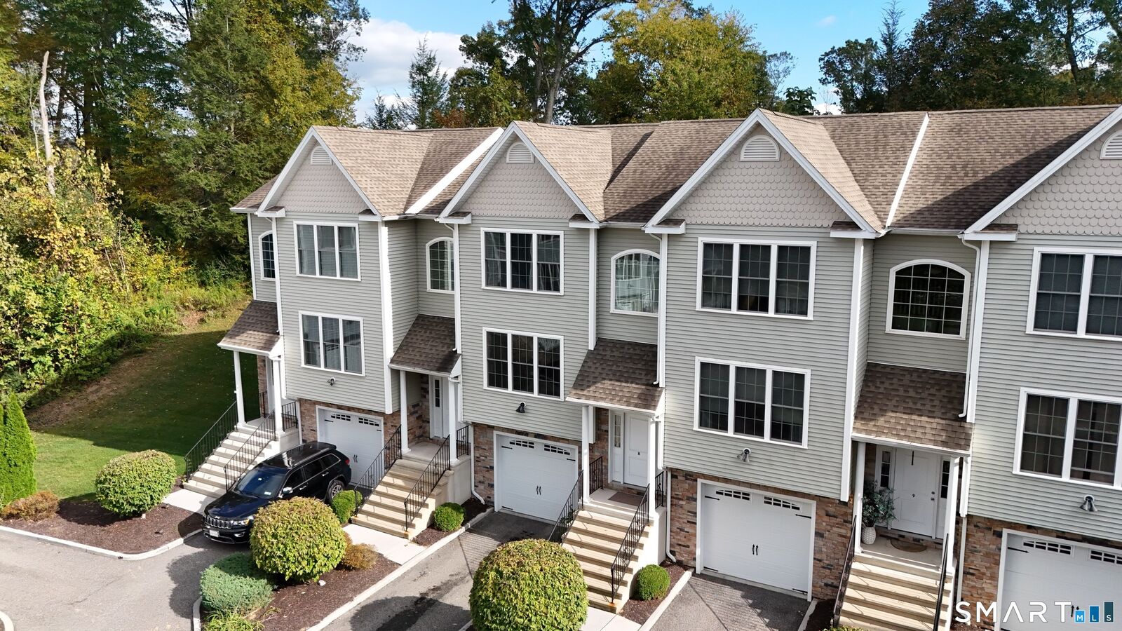 Property Photo: 23 Oak Branch Drive 23 CT 06804